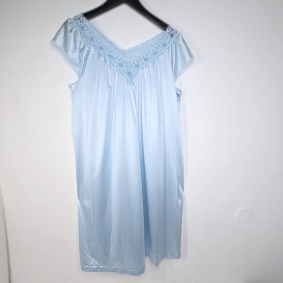 VTG Vanity Fair Light Blue Romantic Lace Nylon Satin Flutter Sleeve Nightgown - Picture 1 of 7